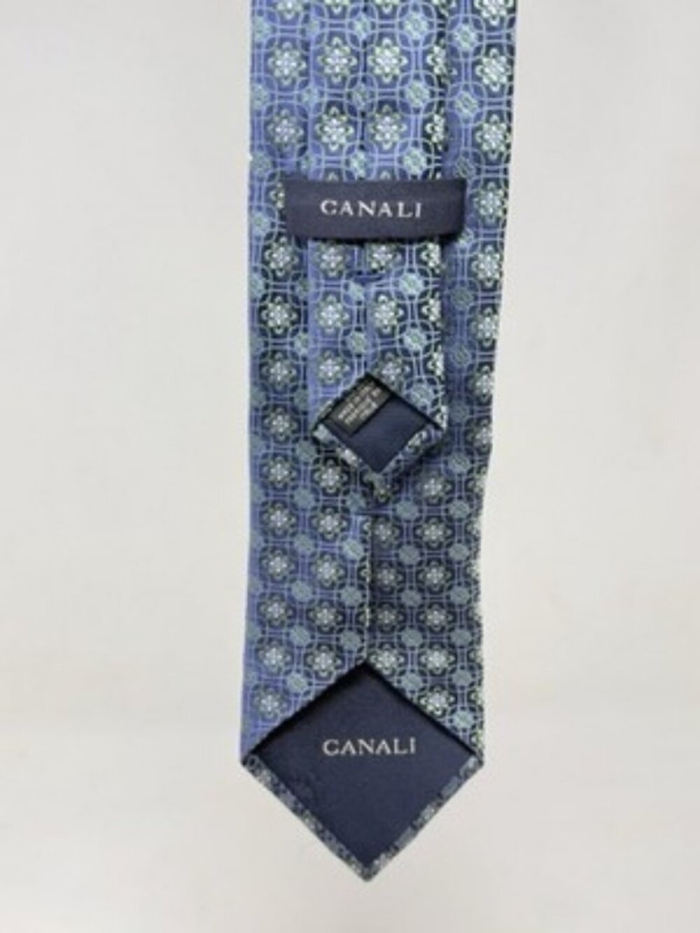 Canali Tie 100% Silk Made in Italy Medallion Floral Blue Purple 59”